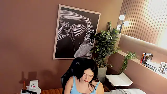 Skyyle  online show from 10-29-25, 12:40