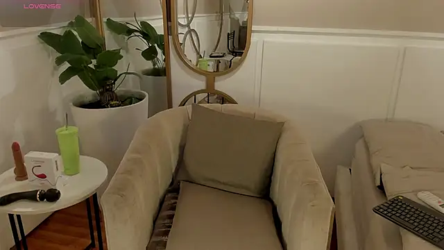 Skyyle  online show from 06-14-26, 06:32