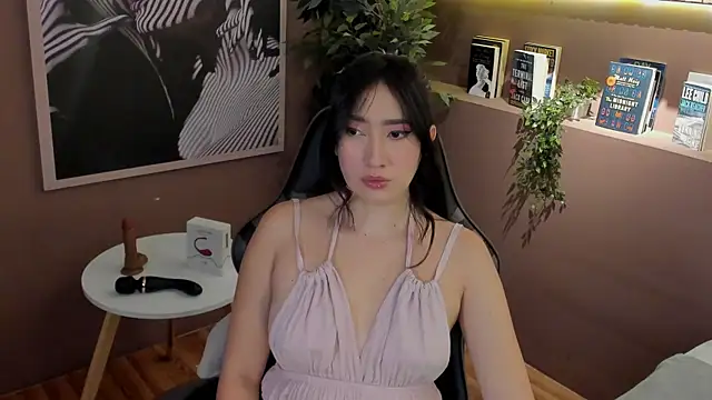 Skyyle  online show from 07-17-26, 12:56