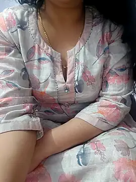 roshni agrawal0 online show from 04-08-26, 03:34