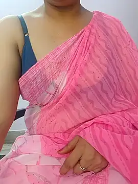 Snapshot of roshni_agrawal0 chatting on 05-06-26, 05:35 roshni agrawal0 online show from 05-06-26, 05:35