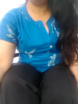 Snapshot of roshni_agrawal0 chatting on 05-07-26, 06:30 roshni agrawal0 online show from 05-07-26, 06:30