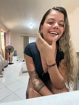 Snapshot of oizoe chatting on 02-24-26, 03:43 oizoe online show from 02-24-26, 03:43