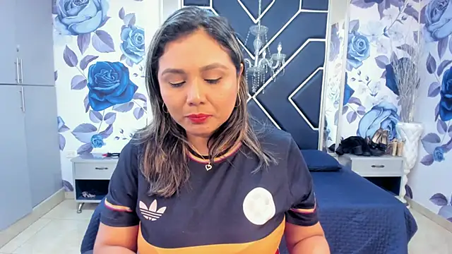 LatinaHoleQueen online show from 10-14-25, 02:51