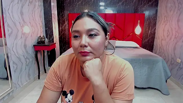 LatinaHoleQueen online show from 03-25-26, 03:07