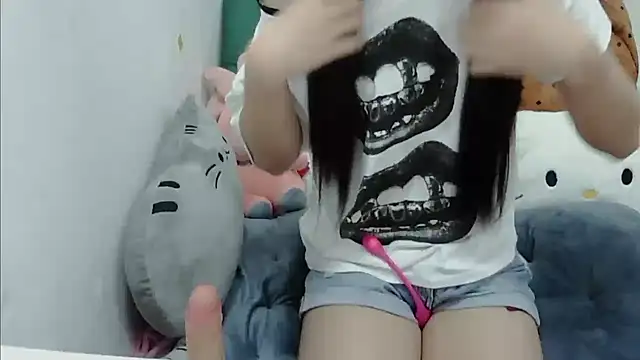 BabyPanda33 online show from 11-18-25, 11:47