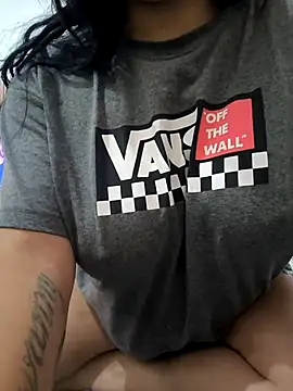 jojo surfistinha89 online show from 09-28-25, 04:23