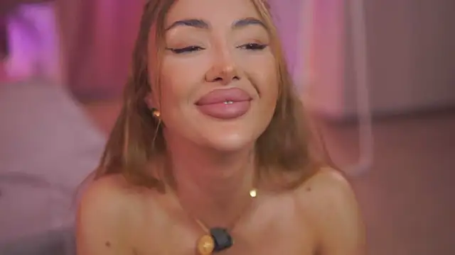 Snapshot of ZennySings chatting on 11-03-25, 12:06 ZennySings online show from 11-03-25, 12:06