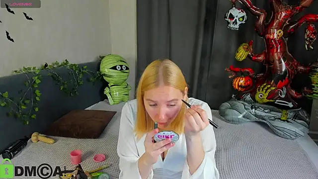 Anna Chelsea online show from 10-27-25, 11:31