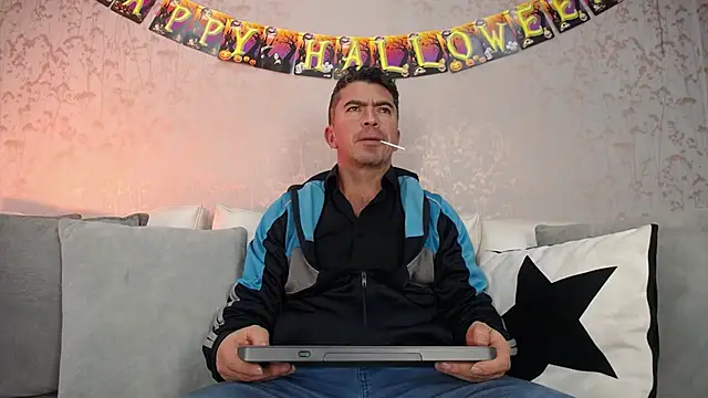 JuanKFit 45 online show from 10-24-25, 01:51