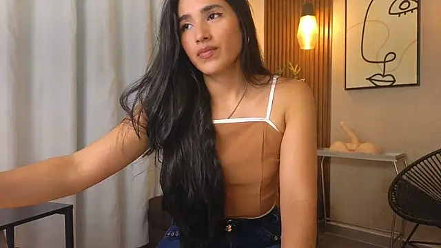 Snapshot of Lia_Mar_ chatting on 10-15-25, 06:08 Lia Mar online show from 10-15-25, 06:08