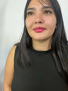 Snapshot of meli__brown chatting on 04-27-26, 08:34 meli brown online show from 04-27-26, 08:34