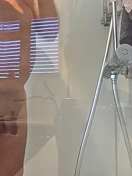 Snapshot of Oorse1966 chatting on 11-20-25, 04:07 Oorse1966 online show from 11-20-25, 04:07