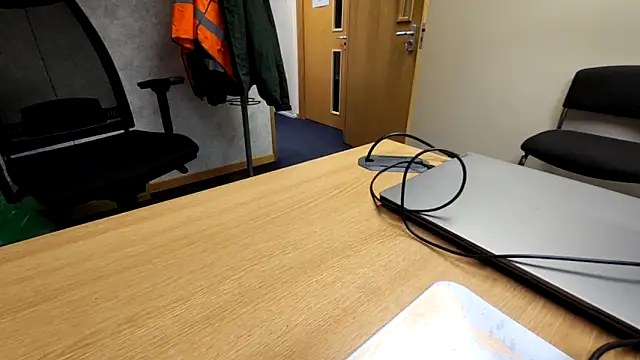 Snapshot of Oorse1966 chatting on 01-07-26, 07:33 Oorse1966 online show from 01-07-26, 07:33