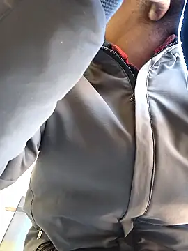 Snapshot of OmeningFurorji chatting on 01-14-26, 08:53 OmeningFurorji online show from 01-14-26, 08:53