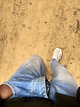 Snapshot of OmeningFurorji chatting on 02-02-26, 09:19 OmeningFurorji online show from 02-02-26, 09:19