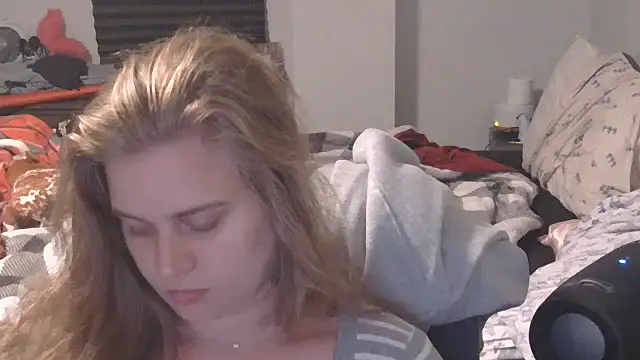 Snapshot of Sexyblonde12344 chatting on 09-13-25, 03:12 Sexyblonde12344 online show from 09-13-25, 03:12