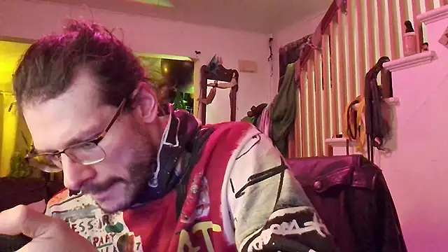 MasterDaddyCool online show from 11-12-25, 10:04