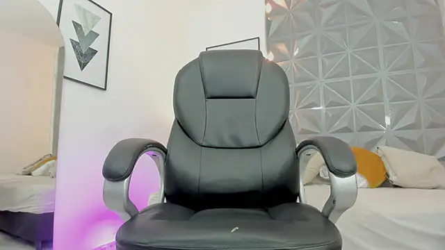 Ricky Owens1 online show from 11-19-25, 06:30