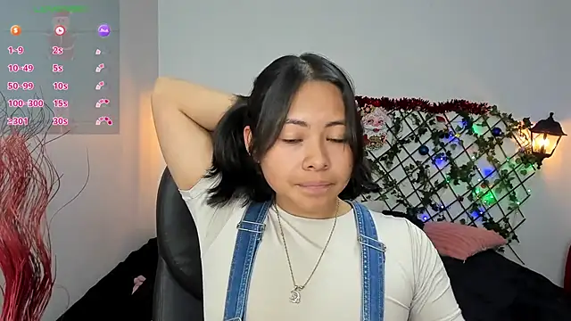 Louisa  clare online show from 12-20-25, 04:19