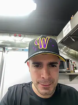 Snapshot of joseemontilla chatting on 01-31-26, 07:56 joseemontilla online show from 01-31-26, 07:56