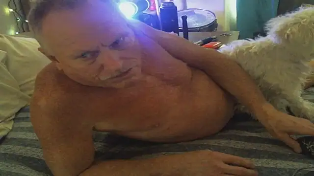 Pussyeat2please online show from 09-22-25, 01:35