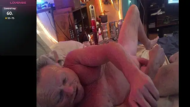 Pussyeat2please online show from 04-07-26, 07:42