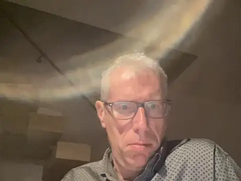 choupipat1 online show from 10-03-25, 04:20