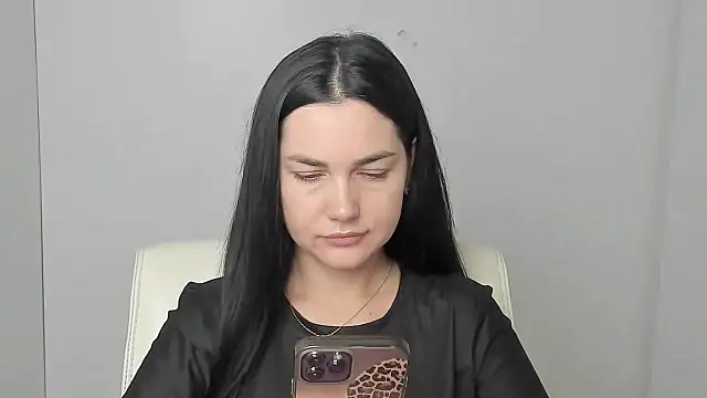 Lune Moon online show from 10-03-25, 05:37