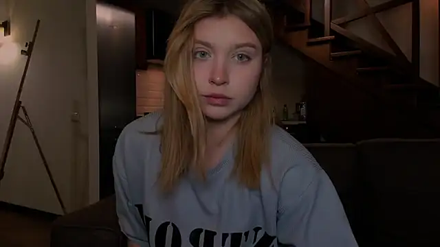 VanillaLivitski online show from 11-24-25, 01:22