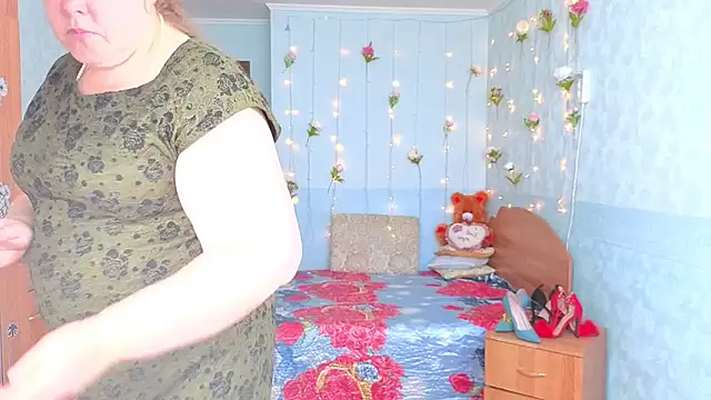 Audrey Aura online show from 09-15-25, 05:07