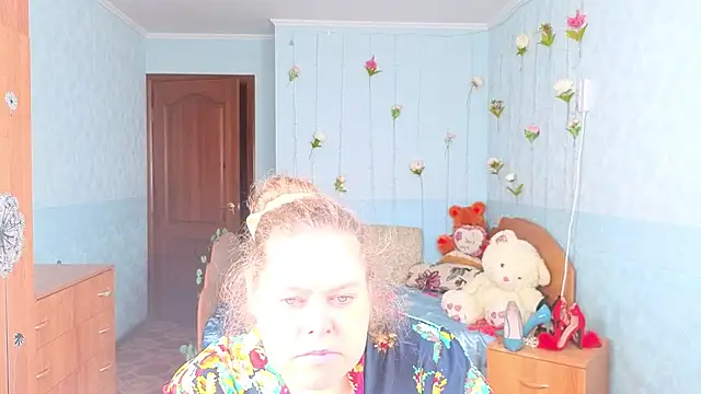 Audrey Aura online show from 09-25-25, 05:00