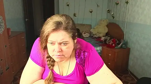 Audrey Aura online show from 10-29-25, 05:10