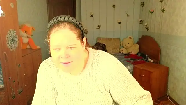 Audrey Aura online show from 11-25-25, 05:29