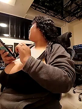 KITY HILL online show from 03-05-26, 03:35