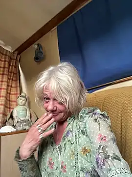 ladyboatlady online show from 04-20-26, 05:59