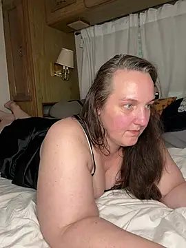Snapshot of Just_Trudy chatting on 05-21-26, 11:45 Just Trudy online show from 05-21-26, 11:45
