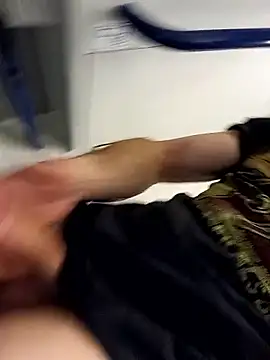 Snapshot of Radsj@xh chatting on 03-12-26, 04:35 Radsjxh online show from 03-12-26, 04:35