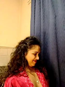 cute indianxo online show from 04-10-26, 07:29