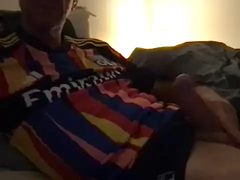 Snapshot of orbix2007 chatting on 12-27-24, 11:42 orbix2007 online show from 12-27-24, 11:42