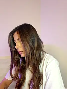 AmaiaSalvatore online show from 10-09-25, 12:19