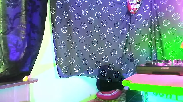 Snapshot of DjDiCKmannOnE chatting on 02-02-26, 02:49 DjDiCKmannOnE online show from 02-02-26, 02:49