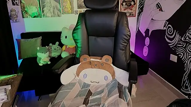 Snapshot of Yuhwan_ chatting on 02-11-26, 12:26 Yuhwan online show from 02-11-26, 12:26