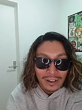 specialz0831 online show from 11-03-25, 08:15