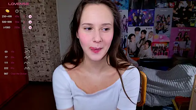 LucyRose3 online show from 11-04-25, 03:49