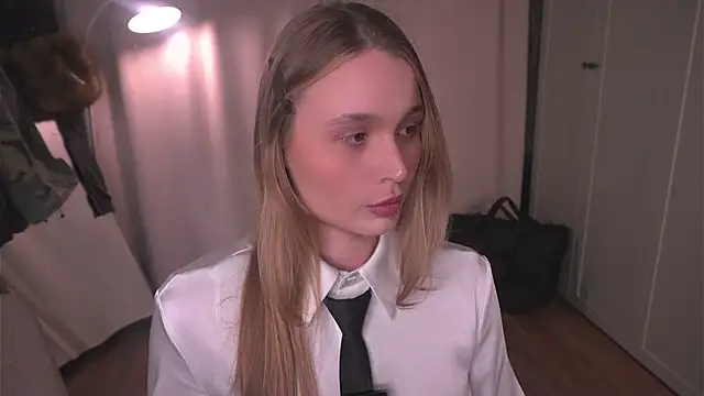 lisa schiele online show from 03-20-26, 08:14