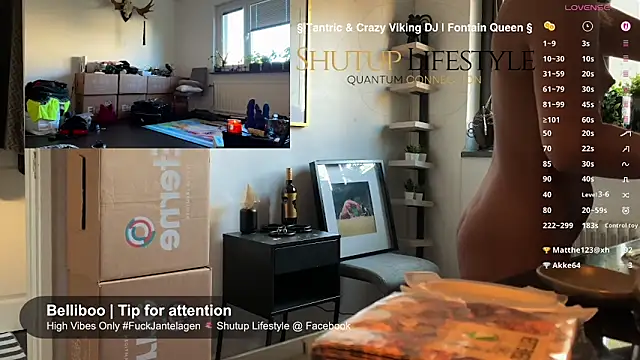 SwingWingWomanSweden online show from 09-26-25, 07:01