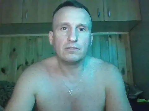 Maksymilian1 online show from 10-28-25, 01:14