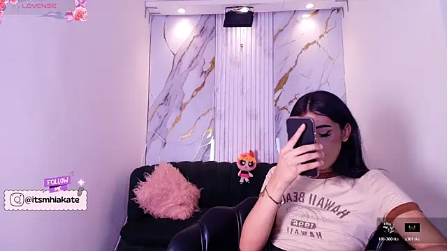 Mhiaa Sweet online show from 04-16-26, 12:17