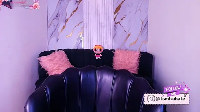 Mhiaa Sweet online show from 06-17-26, 12:18